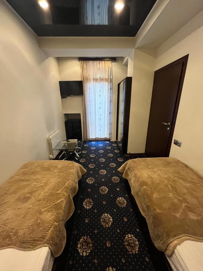 Hotel New Royal Tbilisi Exterior foto
