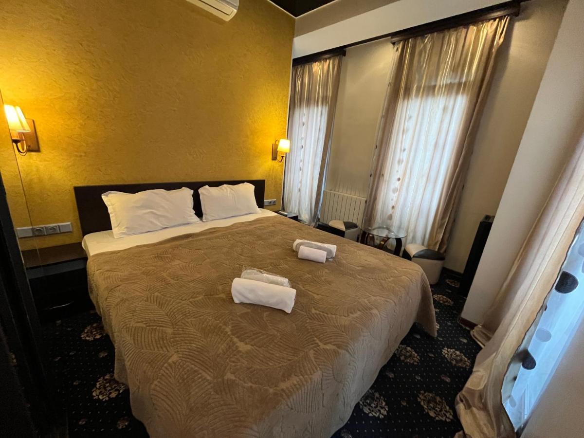 Hotel New Royal Tbilisi Exterior foto